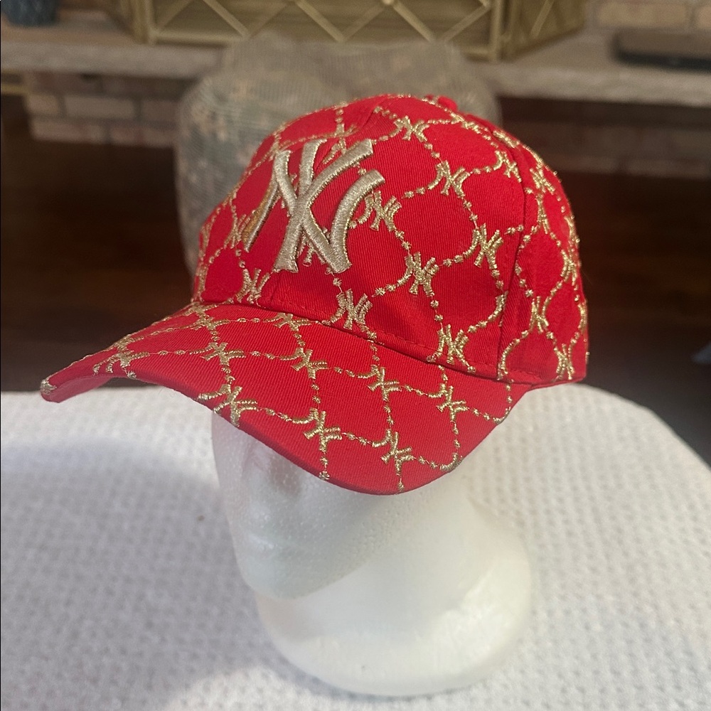 NY Yankees Embroidered Baseball Cap NEW